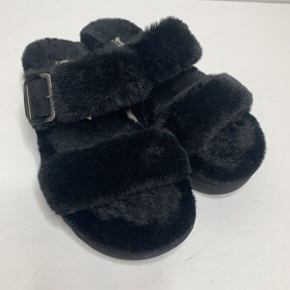 UGG Fuzz Yeah Black Sheepskin Shearling Sherpa Slippers Sandals Womens Size 7M - Picture 1 of 8